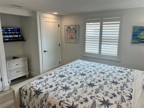 6154 Midnight Pass Road Sarasota FL 34242