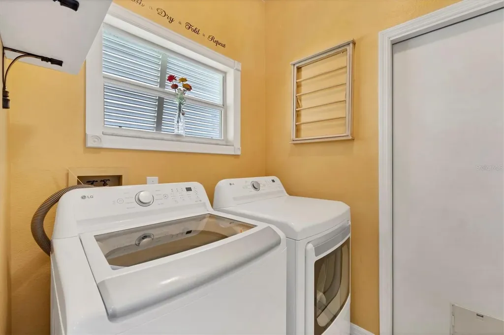4511 Del Sol Boulevard S Sarasota FL 34243
