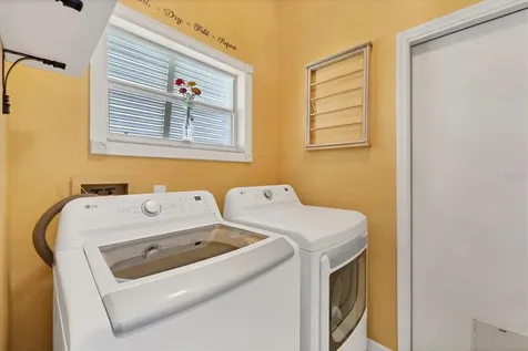4511 Del Sol Boulevard S Sarasota FL 34243