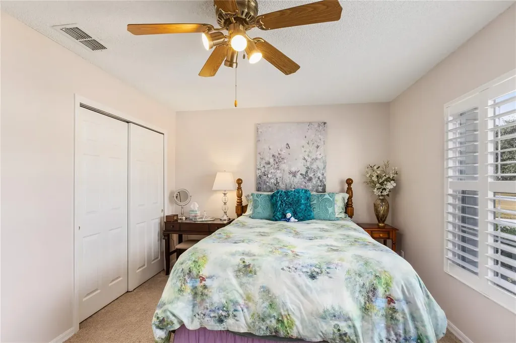 25233 Lost Oak Circle Leesburg FL 34748
