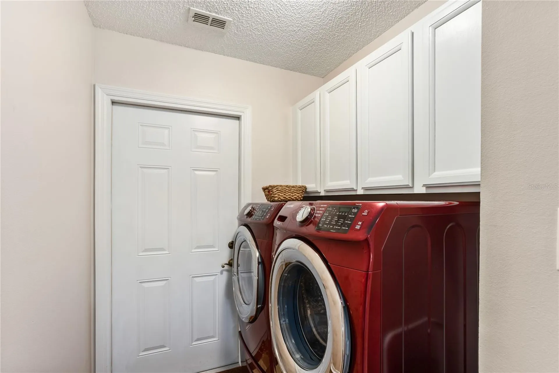 25233 Lost Oak Circle Leesburg FL 34748