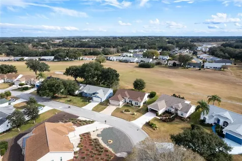 25233 Lost Oak Circle Leesburg FL 34748