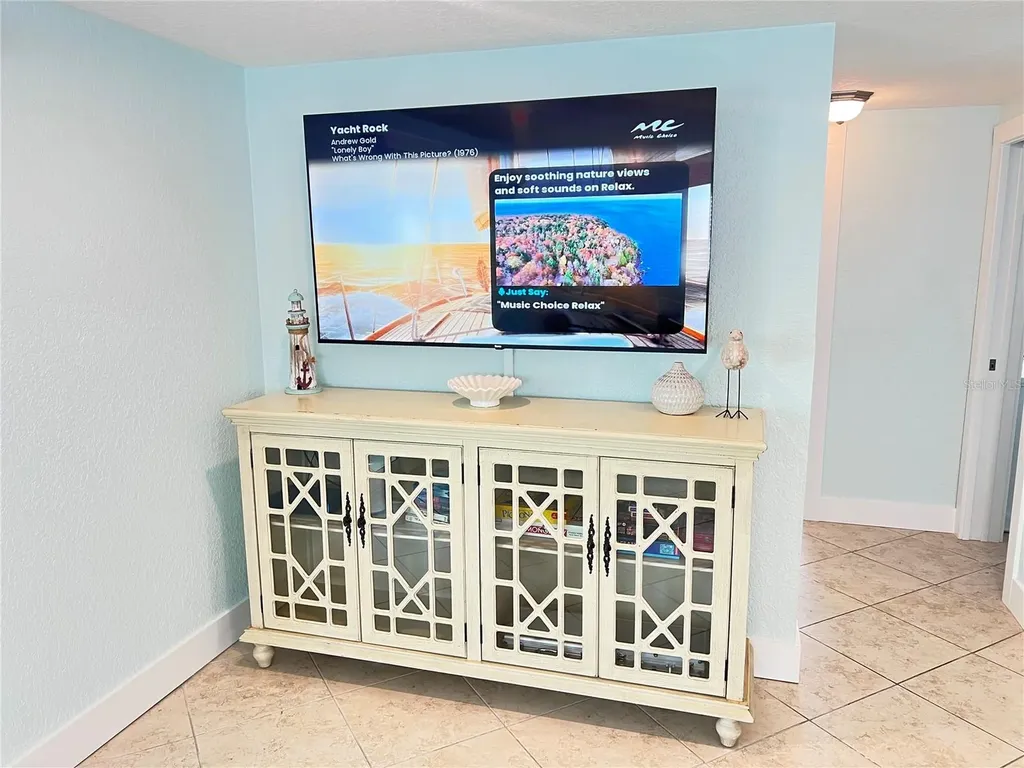 6154 Midnight Pass Road Sarasota FL 34242