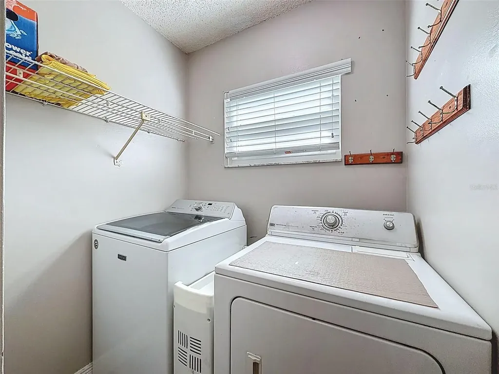 7923 Singing Court Place Tampa FL 33615