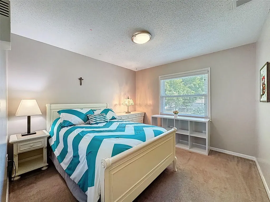 7923 Singing Court Place Tampa FL 33615