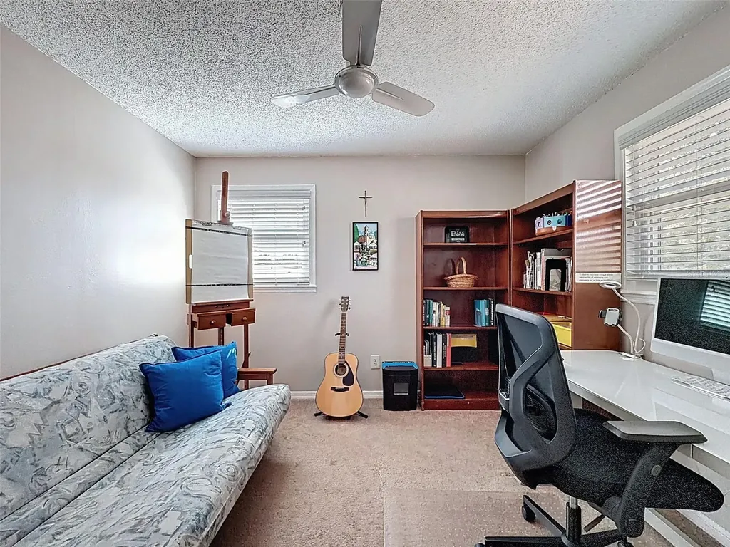 7923 Singing Court Place Tampa FL 33615
