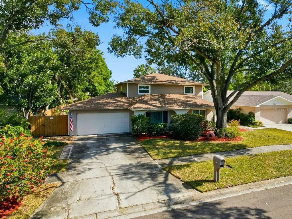 7923 Singing Court Place Tampa FL 33615