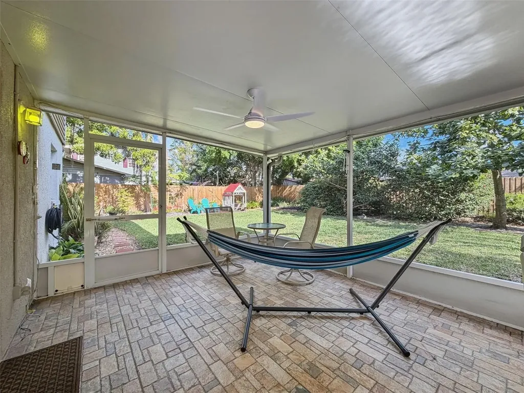 7923 Singing Court Place Tampa FL 33615