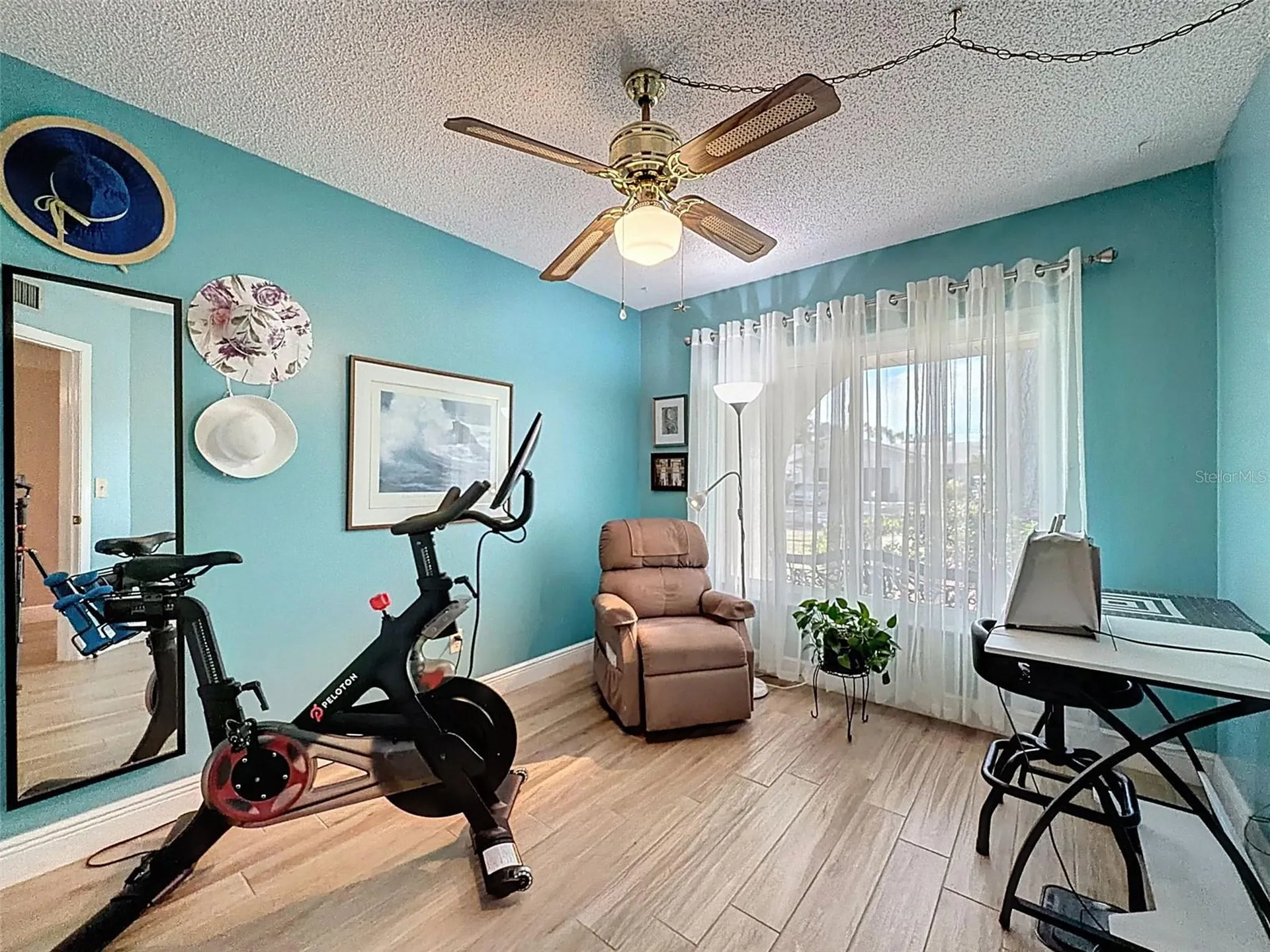 7923 Singing Court Place Tampa FL 33615