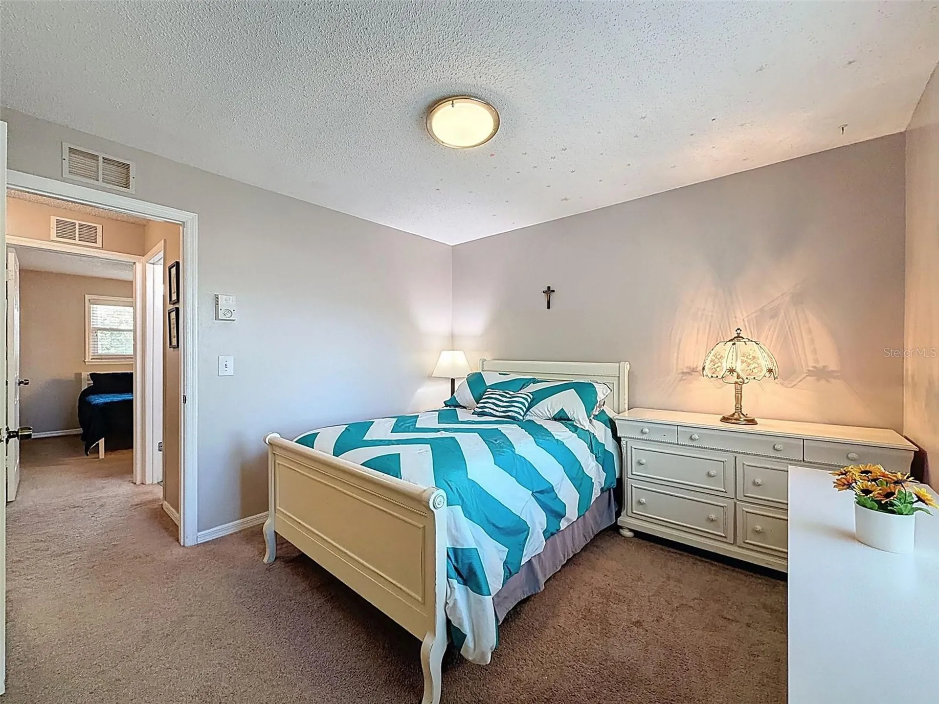 7923 Singing Court Place Tampa FL 33615