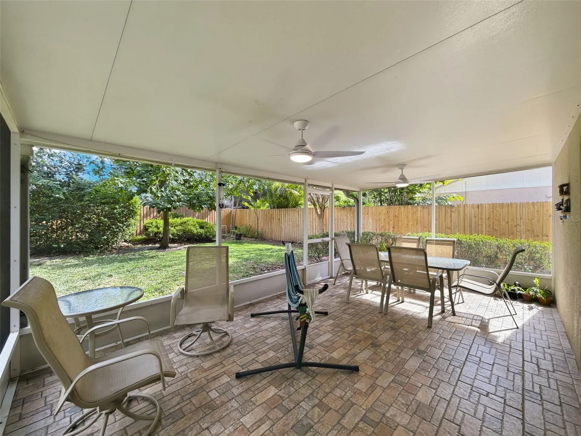 7923 Singing Court Place Tampa FL 33615