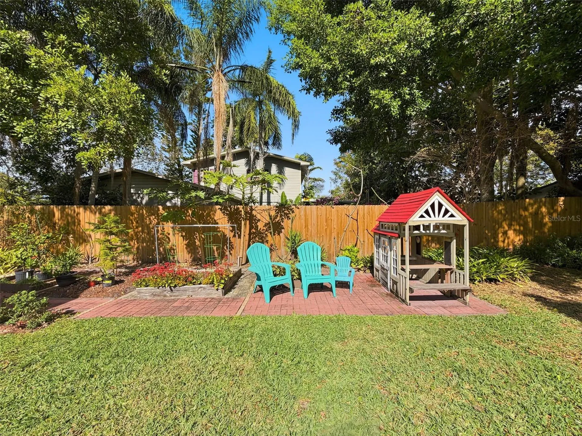 7923 Singing Court Place Tampa FL 33615