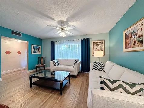 7923 Singing Court Place Tampa FL 33615