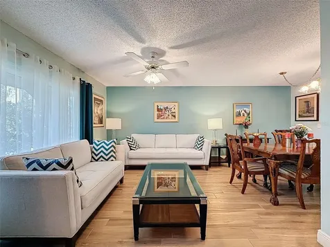 7923 Singing Court Place Tampa FL 33615
