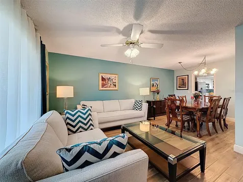 7923 Singing Court Place Tampa FL 33615