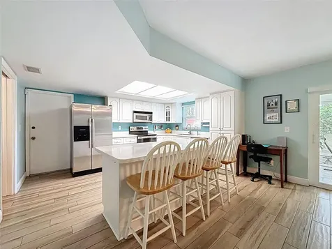 7923 Singing Court Place Tampa FL 33615