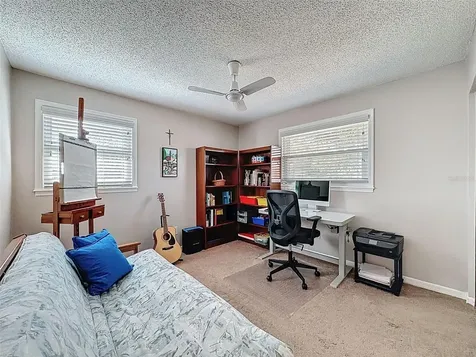 7923 Singing Court Place Tampa FL 33615