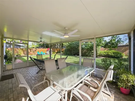7923 Singing Court Place Tampa FL 33615