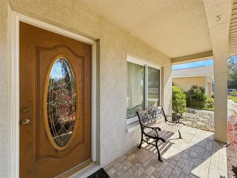 7923 Singing Court Place Tampa FL 33615