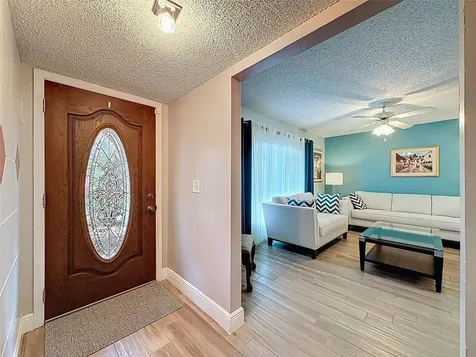 7923 Singing Court Place Tampa FL 33615
