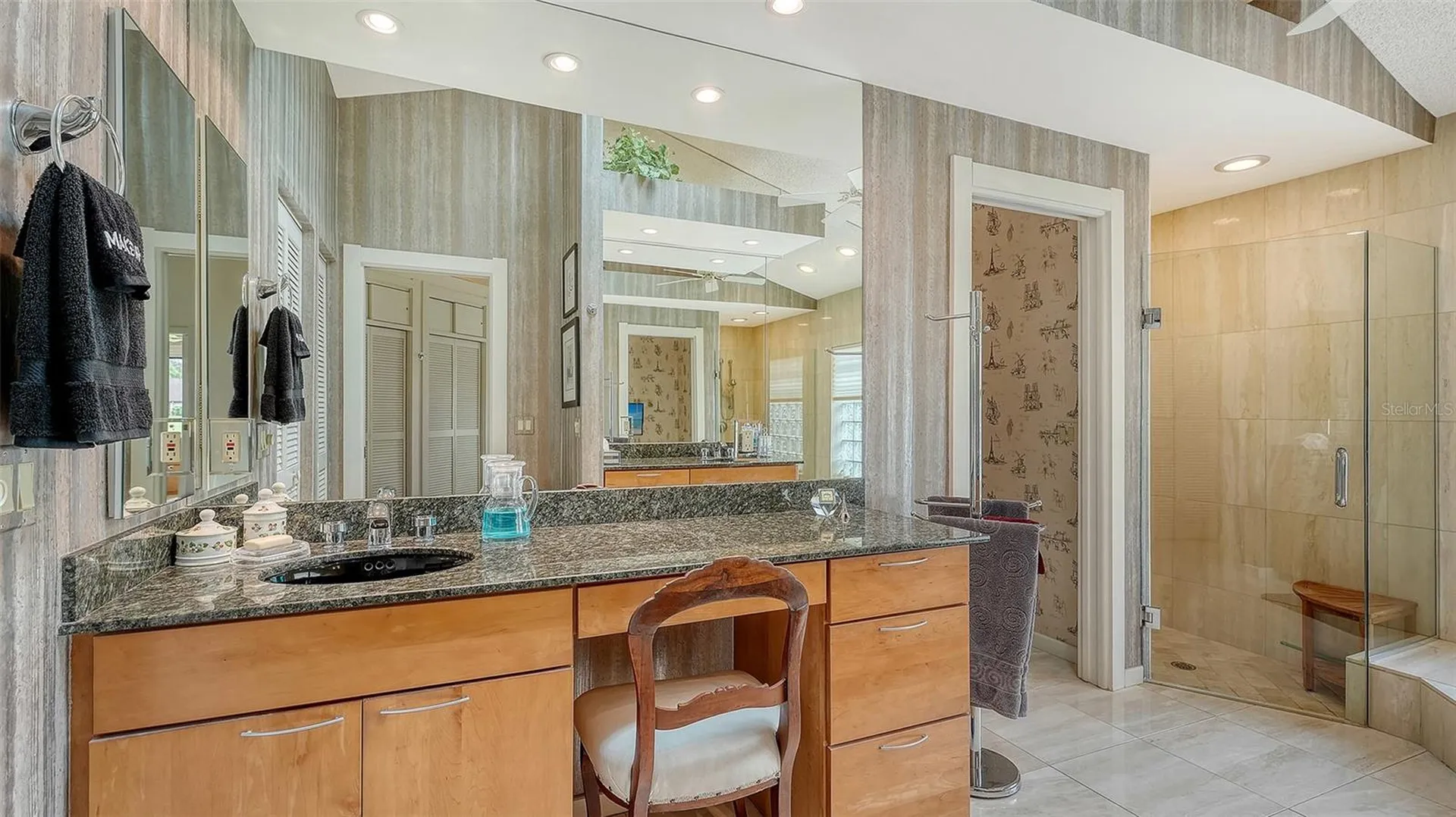 8142 Misty Oaks Boulevard Sarasota FL 34243