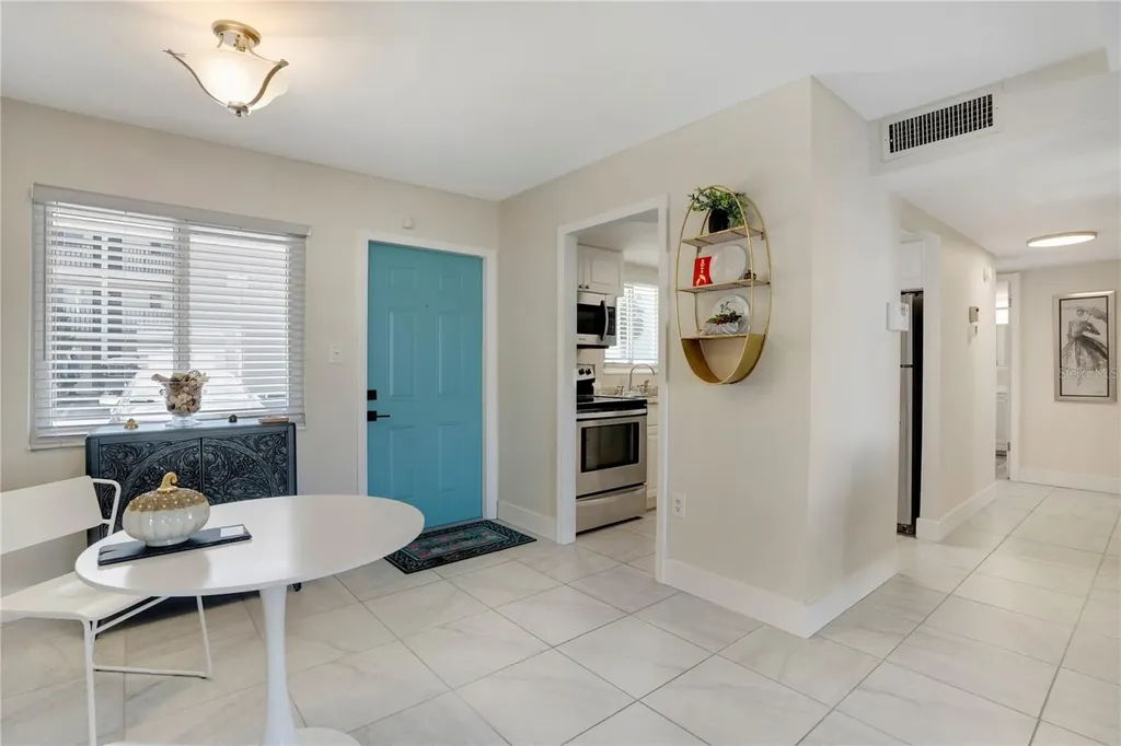 2211 Sunset Drive Bradenton FL 34207