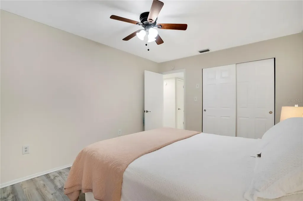 2211 Sunset Drive Bradenton FL 34207