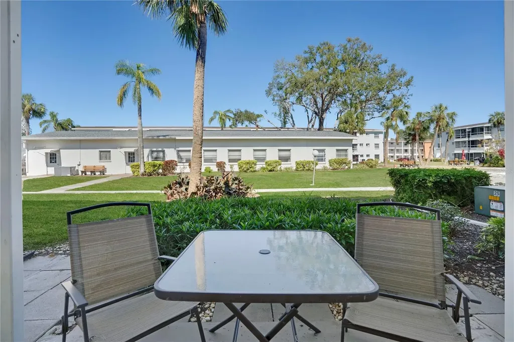 2211 Sunset Drive Bradenton FL 34207