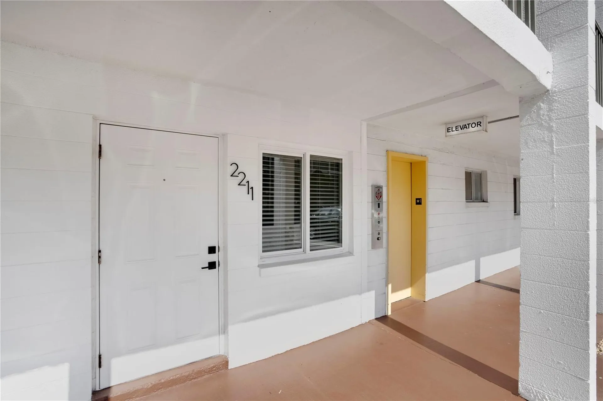 Bradenton FL, 2211 Sunset Drive, Unit E3