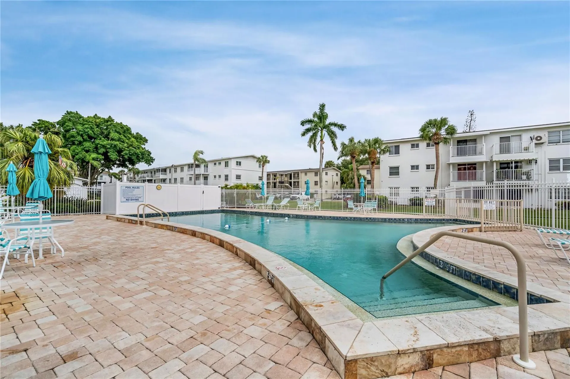 2211 Sunset Drive Bradenton FL 34207