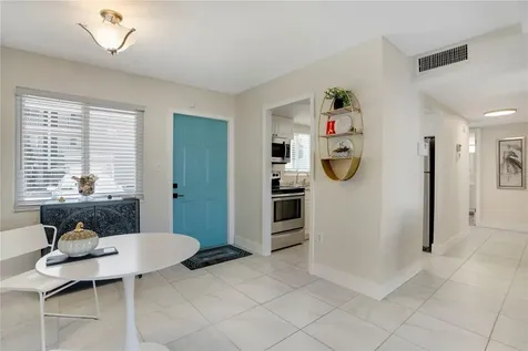 2211 Sunset Drive Bradenton FL 34207