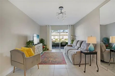 2211 Sunset Drive Bradenton FL 34207