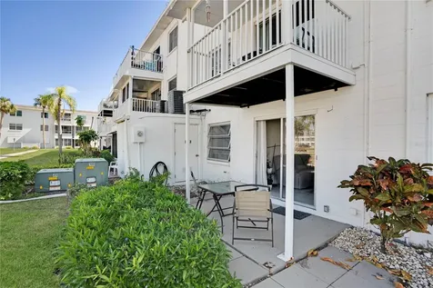 2211 Sunset Drive Bradenton FL 34207