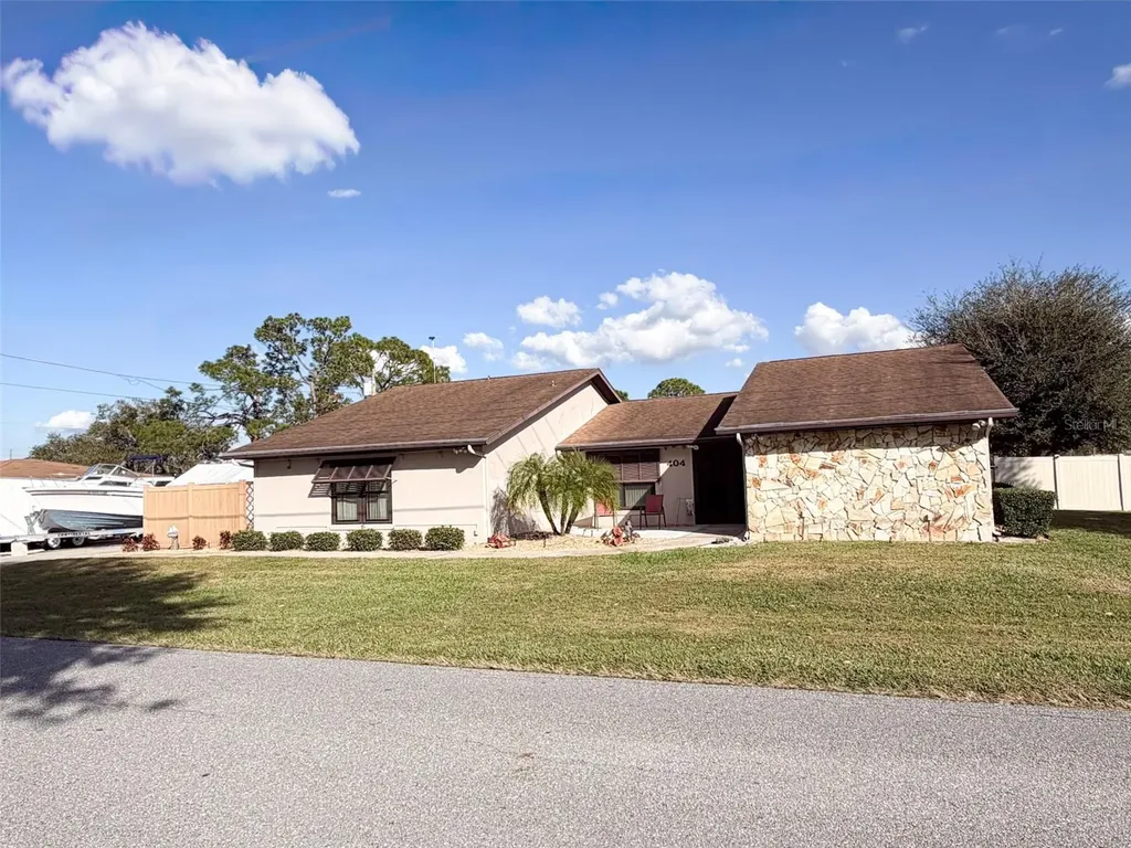 404 N Heron Street Sebring FL 33870