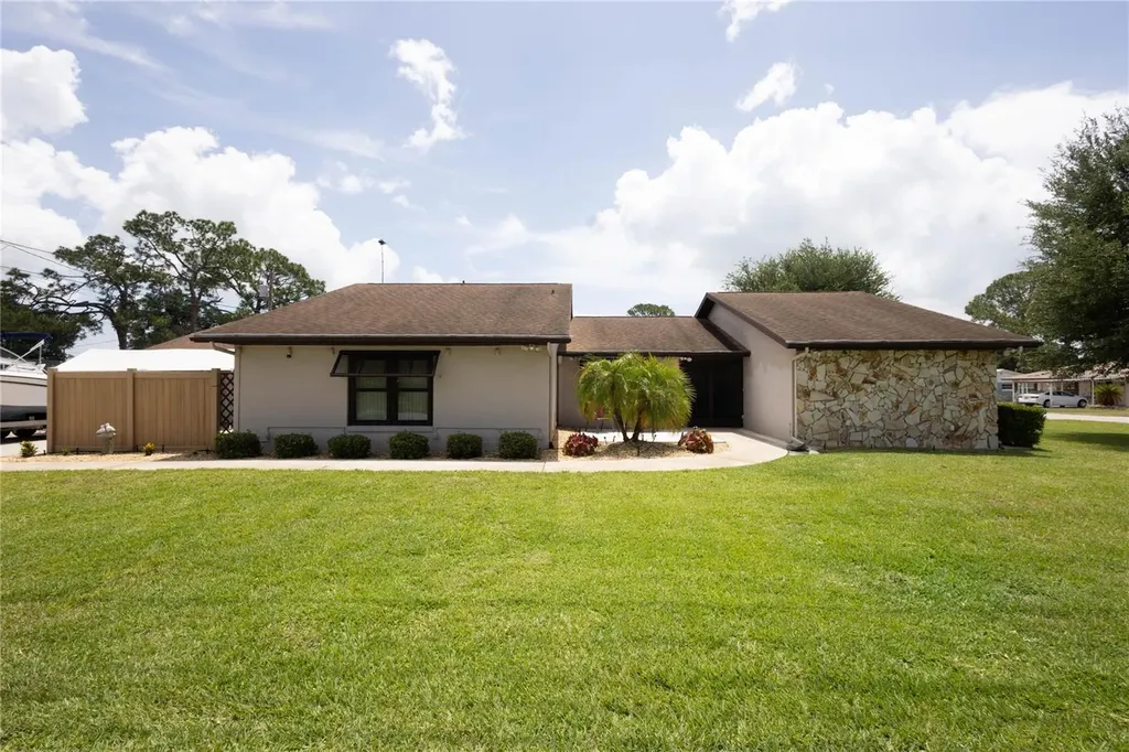 404 N Heron Street Sebring FL 33870
