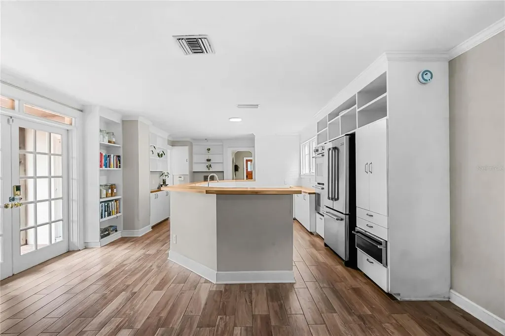 210 Phillips Place Orlando FL 32806