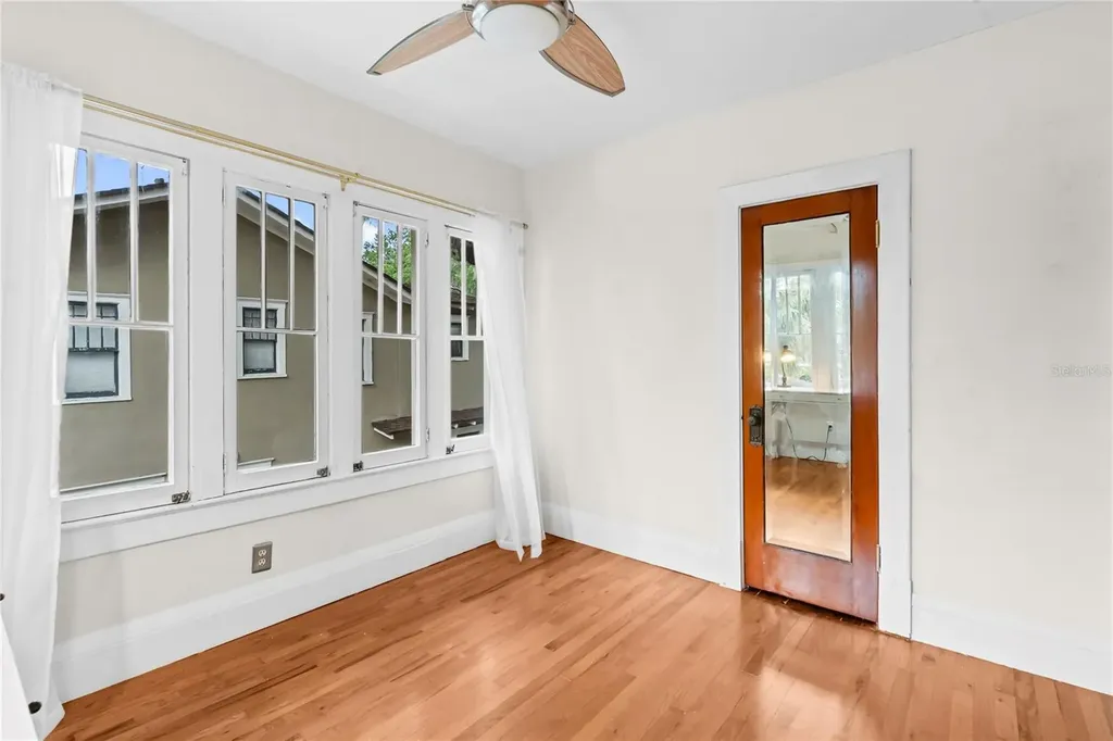 210 Phillips Place Orlando FL 32806