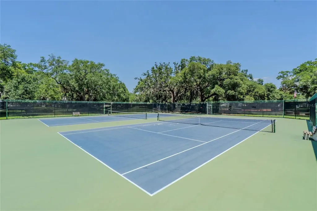210 Phillips Place Orlando FL 32806