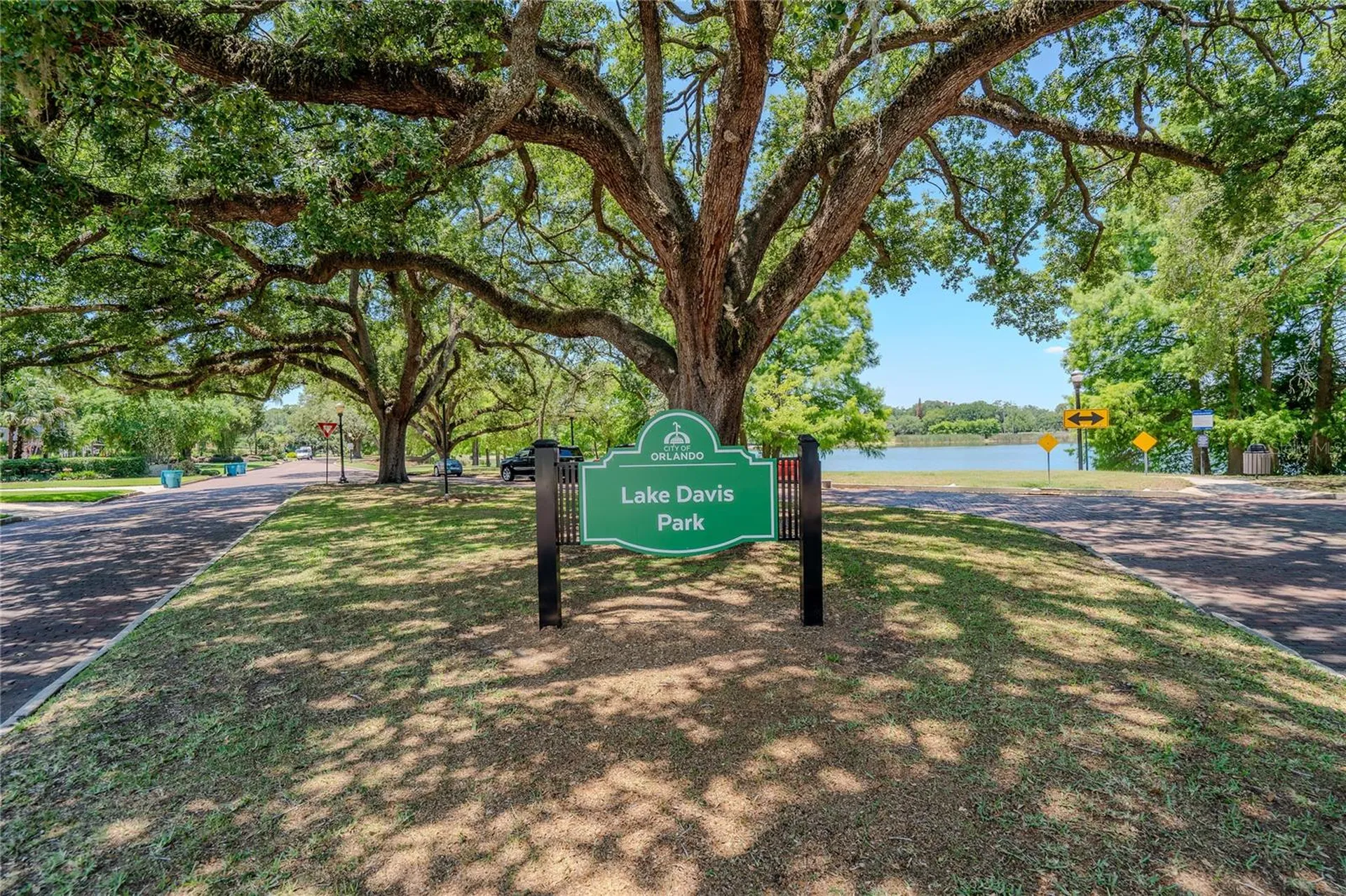 210 Phillips Place Orlando FL 32806