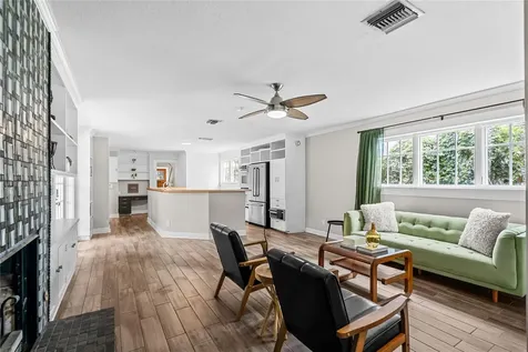 210 Phillips Place Orlando FL 32806