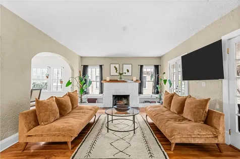 210 Phillips Place Orlando FL 32806