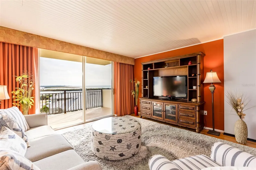 9 Haig Place Dunedin FL 34698