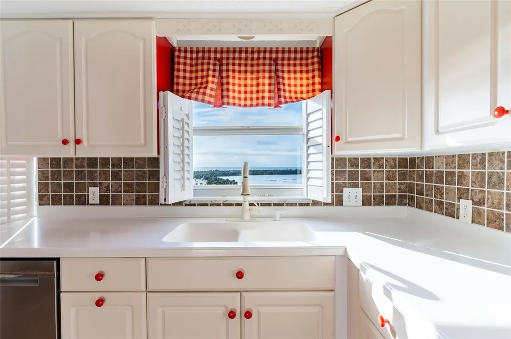 9 Haig Place Dunedin FL 34698