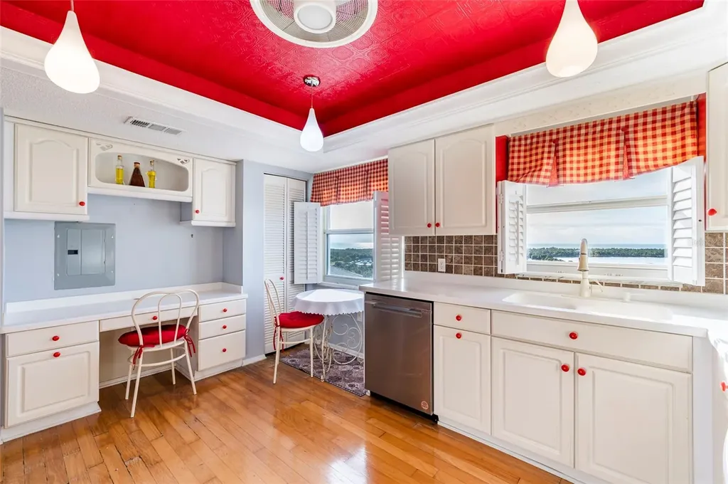 9 Haig Place Dunedin FL 34698