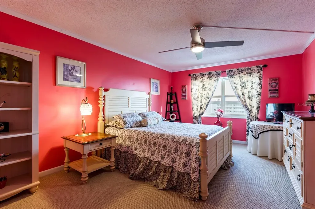 9 Haig Place Dunedin FL 34698