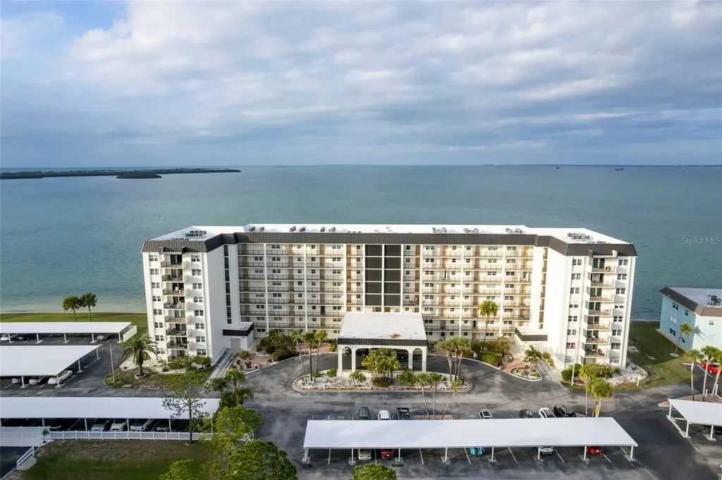 9 Haig Place Dunedin FL 34698