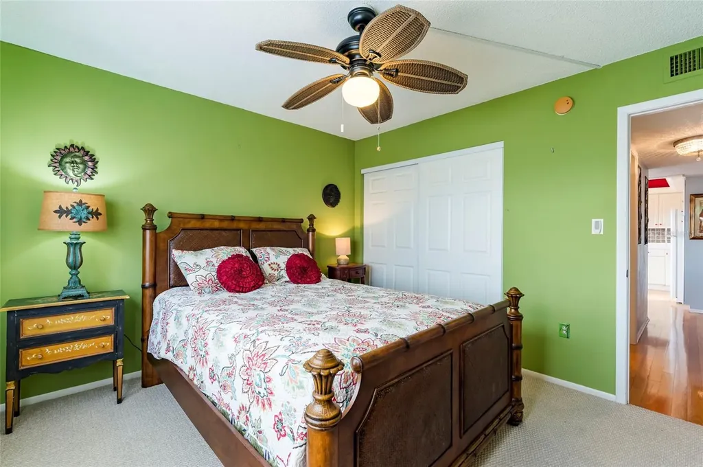 9 Haig Place Dunedin FL 34698