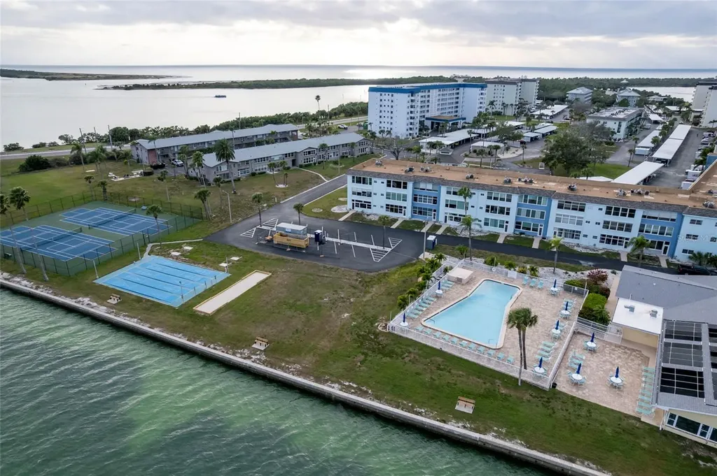 9 Haig Place Dunedin FL 34698