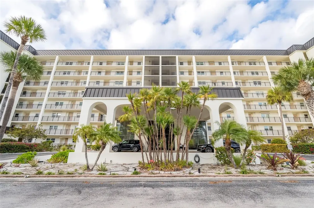 9 Haig Place Dunedin FL 34698