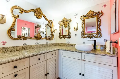 9 Haig Place Dunedin FL 34698